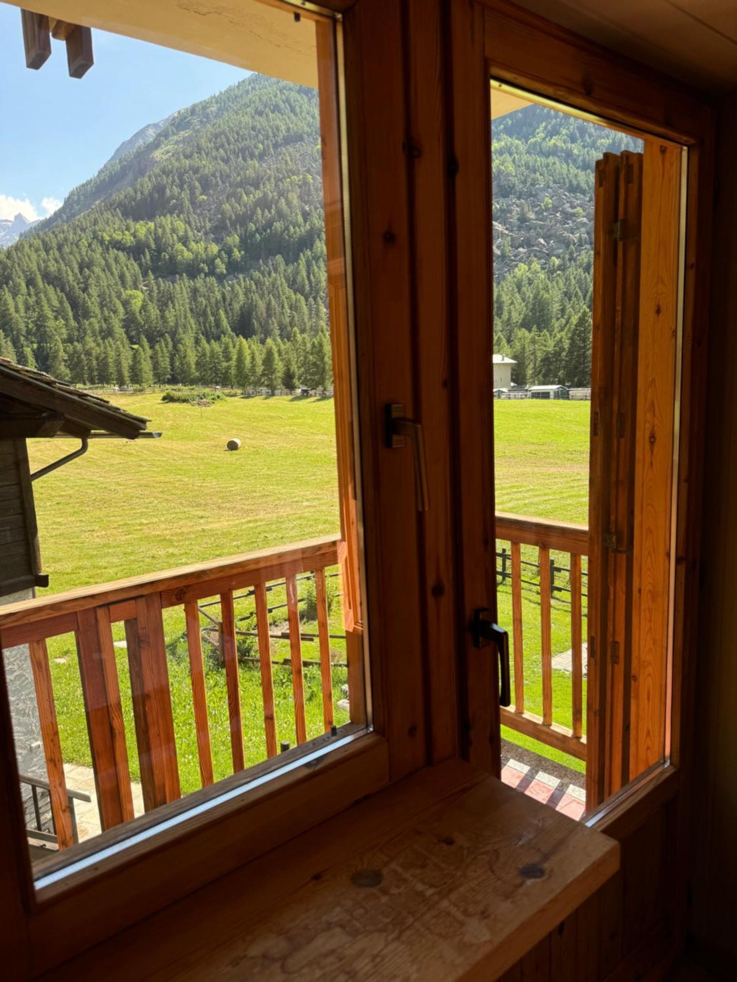 Hotel Ondezana Cogne Buitenkant foto