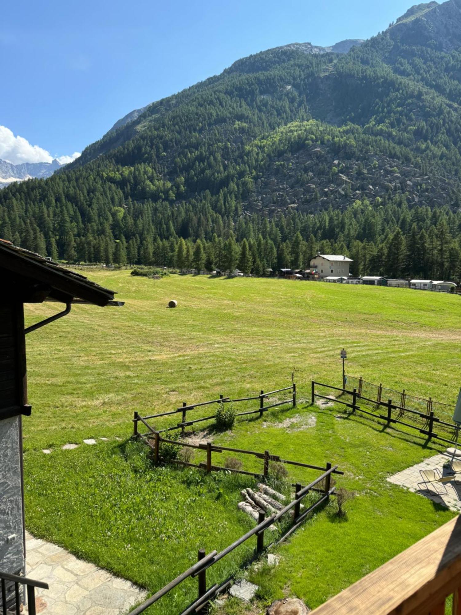 Hotel Ondezana Cogne Buitenkant foto