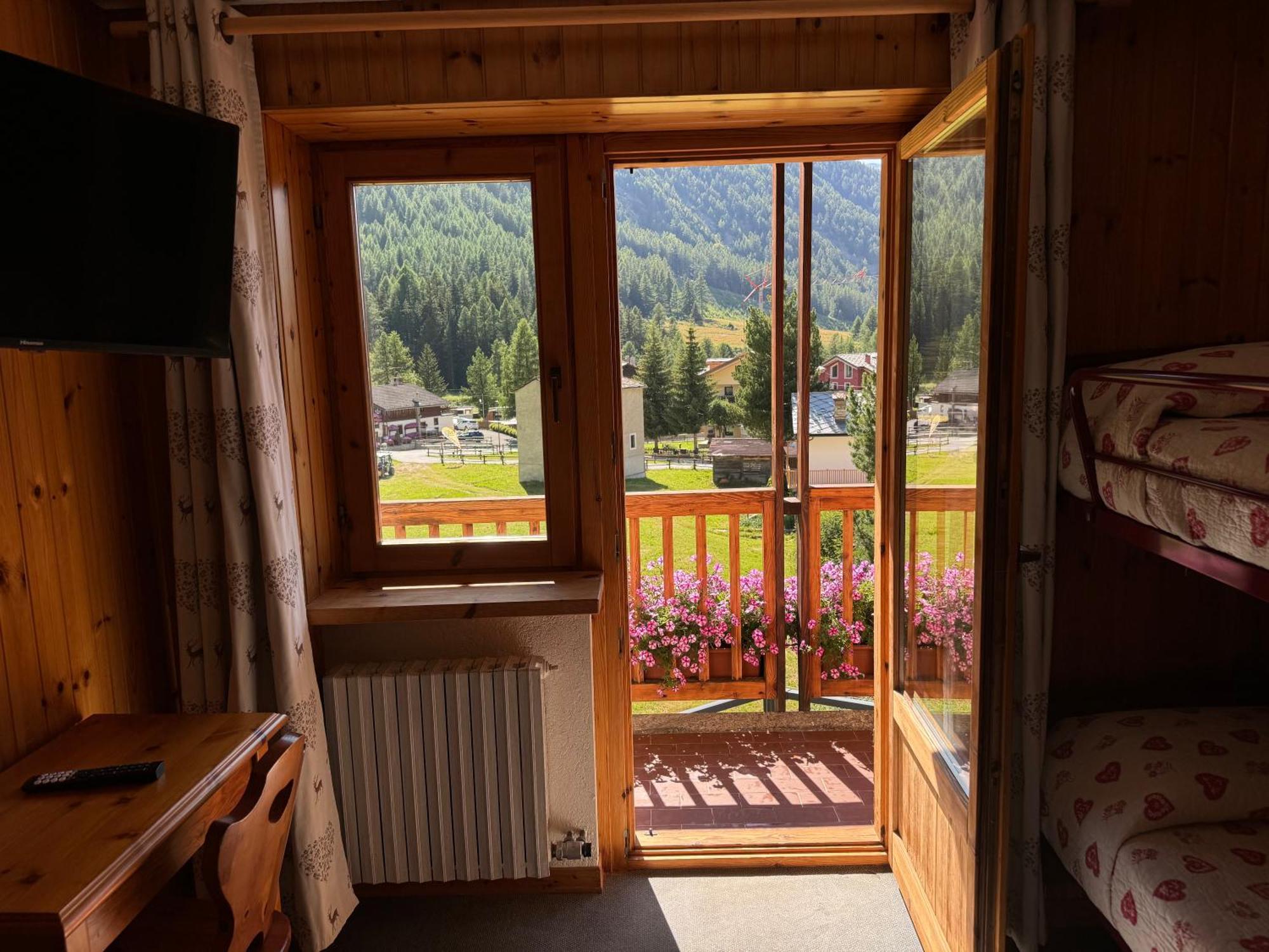 Hotel Ondezana Cogne Buitenkant foto